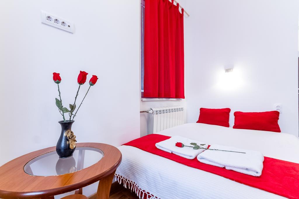 Studio Saint Sava Belgrád Szoba fotó
